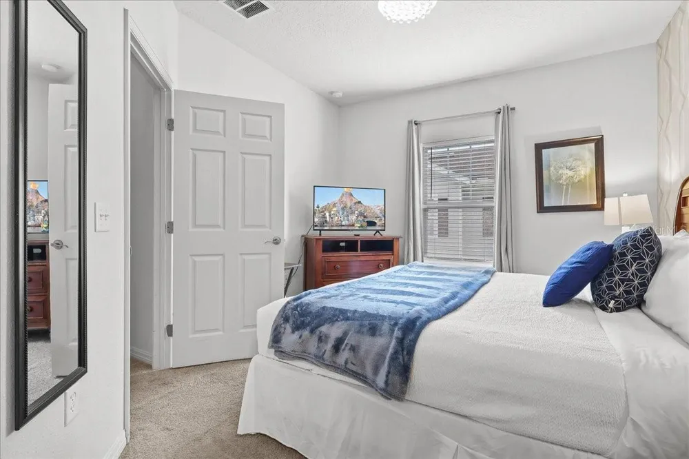 5366 DIPLOMAT COURT #101 Kissimmee, FL 34746