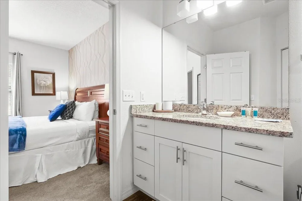 5366 DIPLOMAT COURT #101 Kissimmee, FL 34746