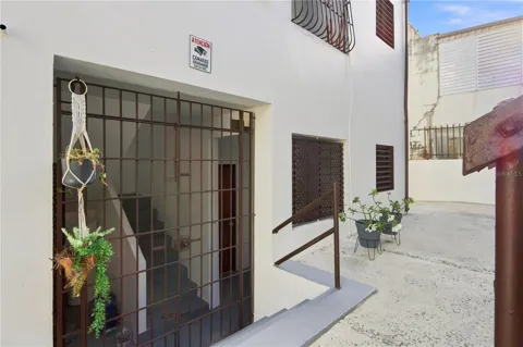 Calle Piñeiro APT 3A URB. GARCIA UBARRI #67