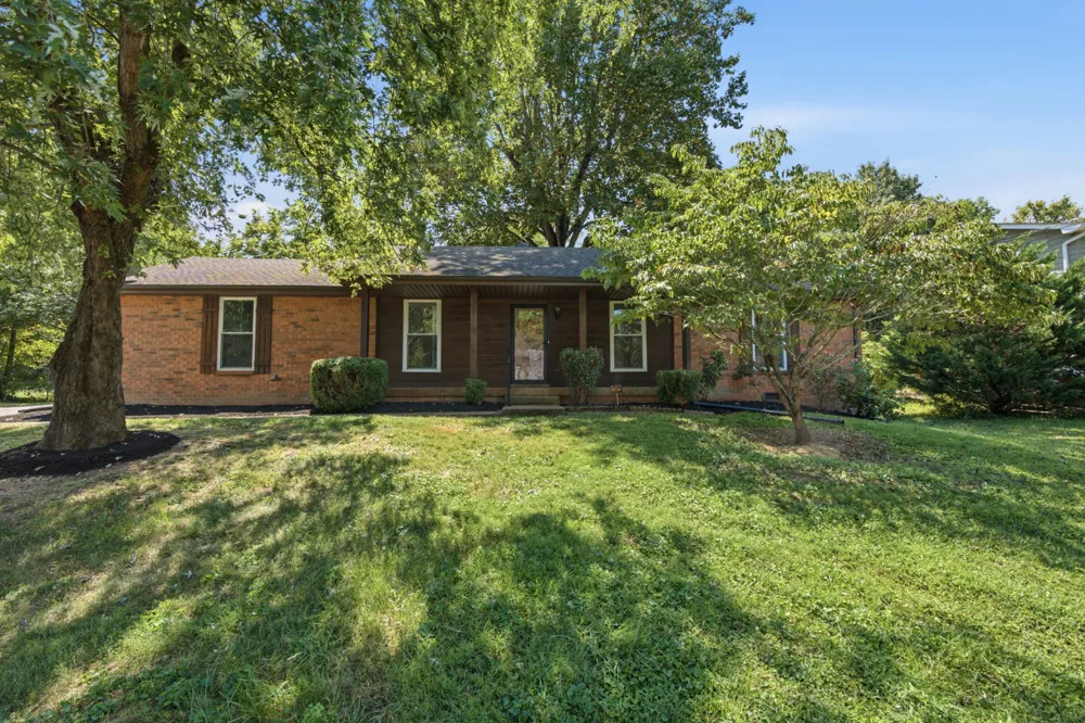 714 Albany Dr Hermitage, TN 37076