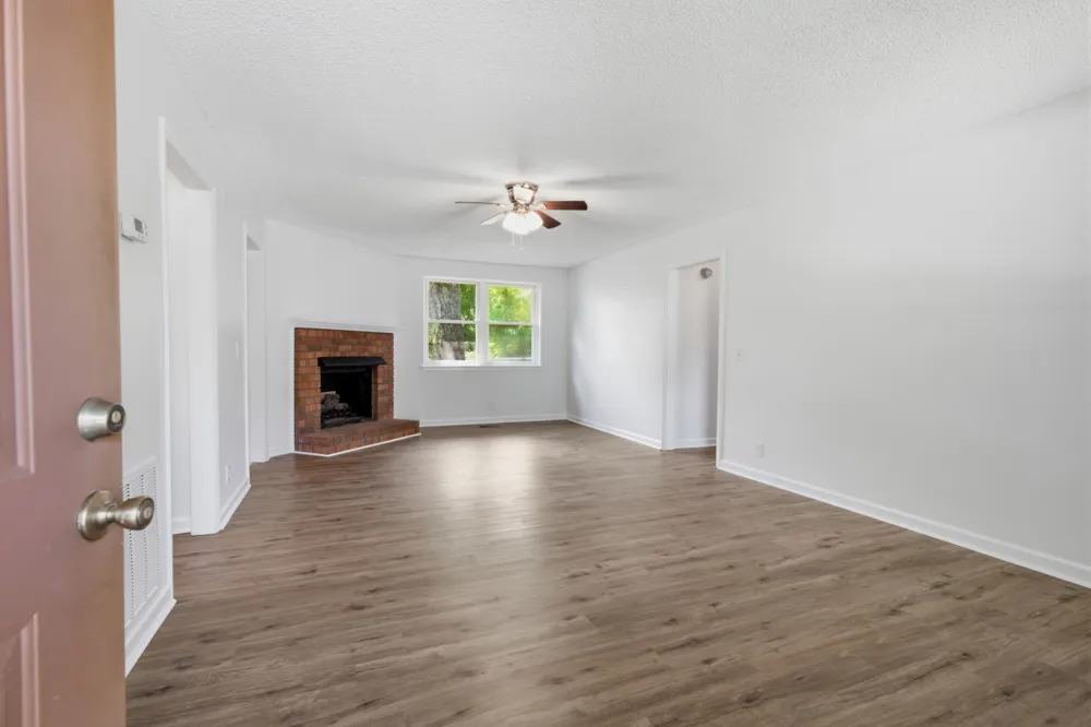 714 Albany Dr Hermitage, TN 37076