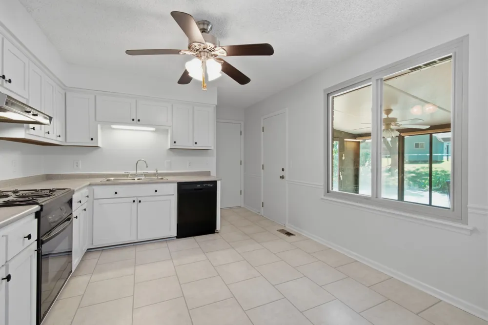 714 Albany Dr Hermitage, TN 37076