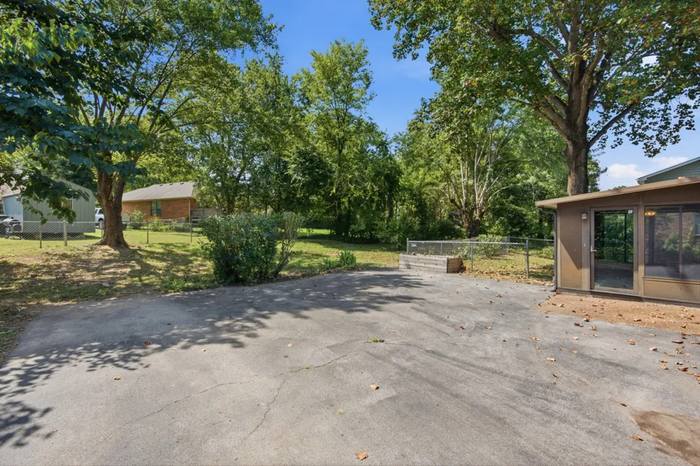 714 Albany Dr Hermitage, TN 37076