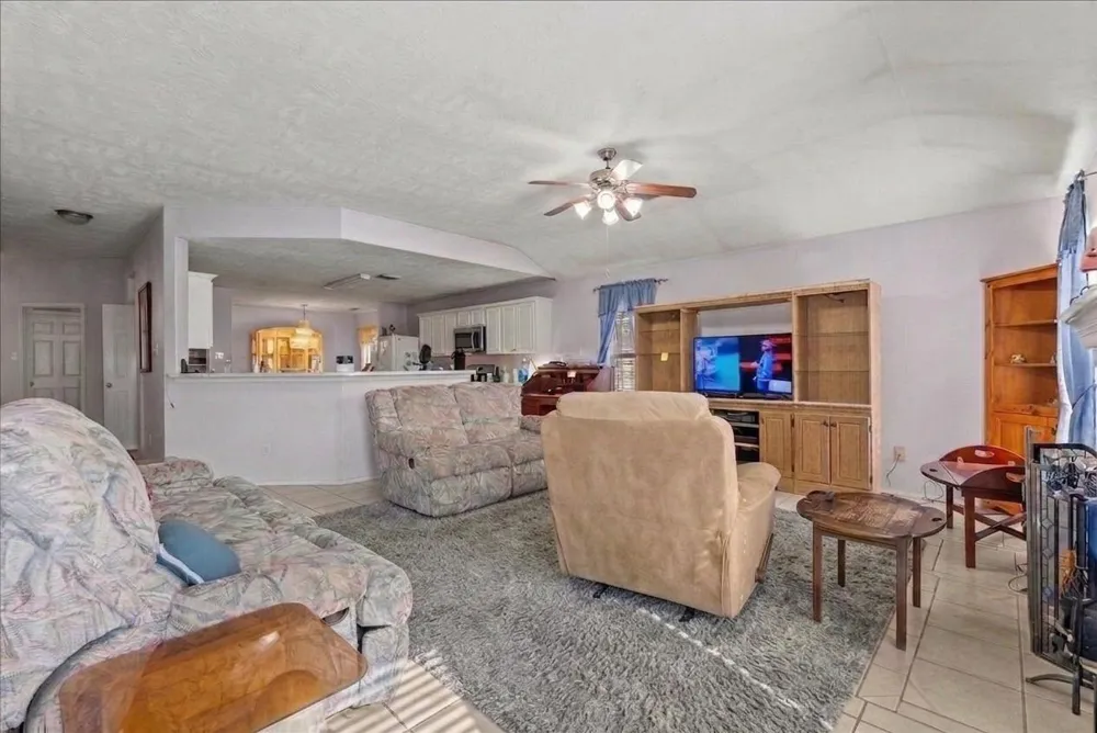 8202 Greenleaf Street Baytown, TX 77523