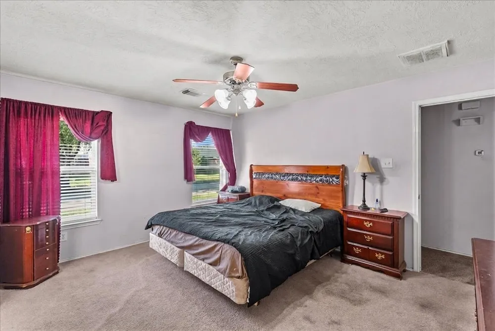 8202 Greenleaf Street Baytown, TX 77523