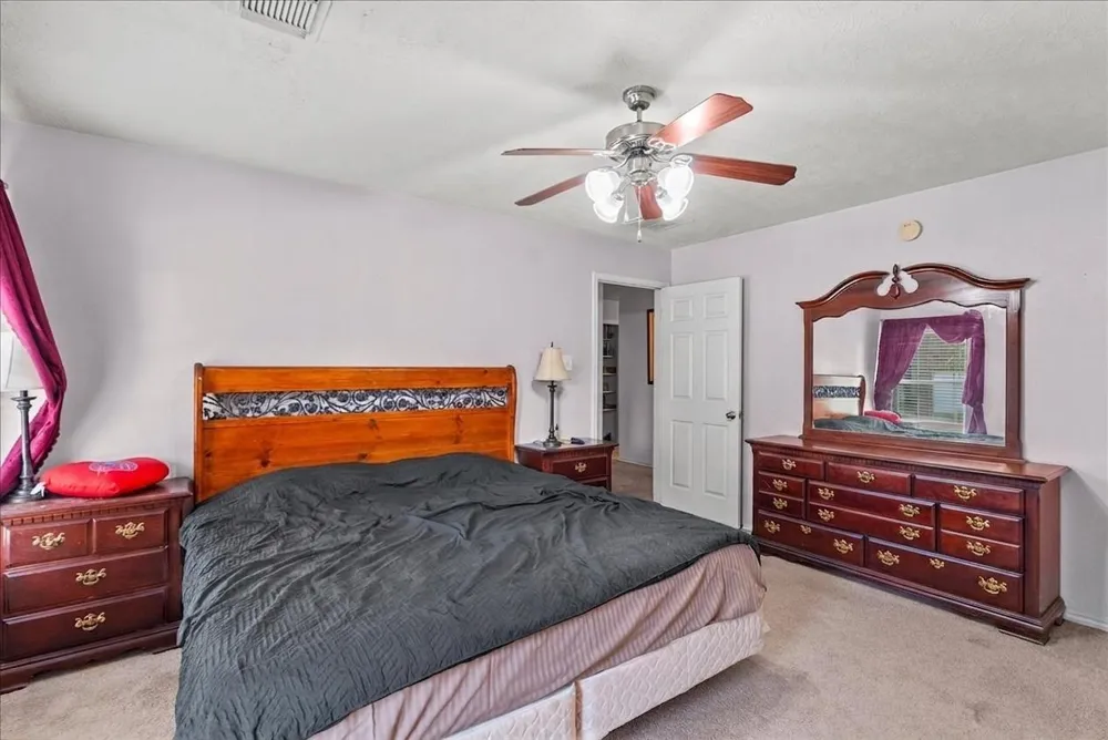 8202 Greenleaf Street Baytown, TX 77523