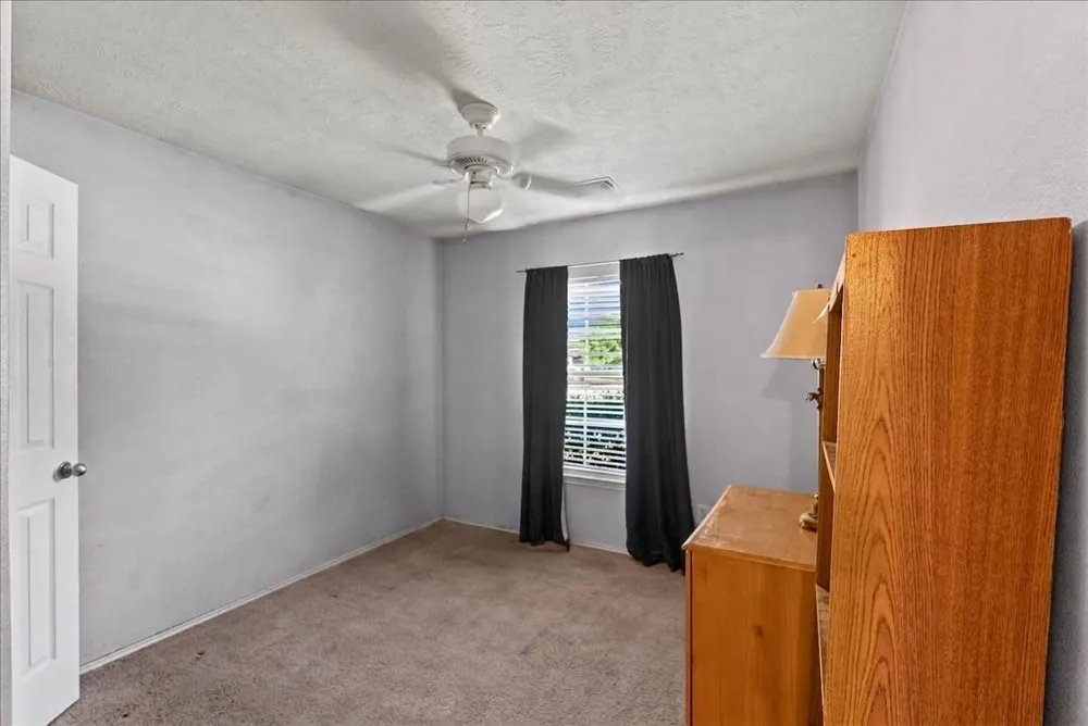 8202 Greenleaf Street Baytown, TX 77523