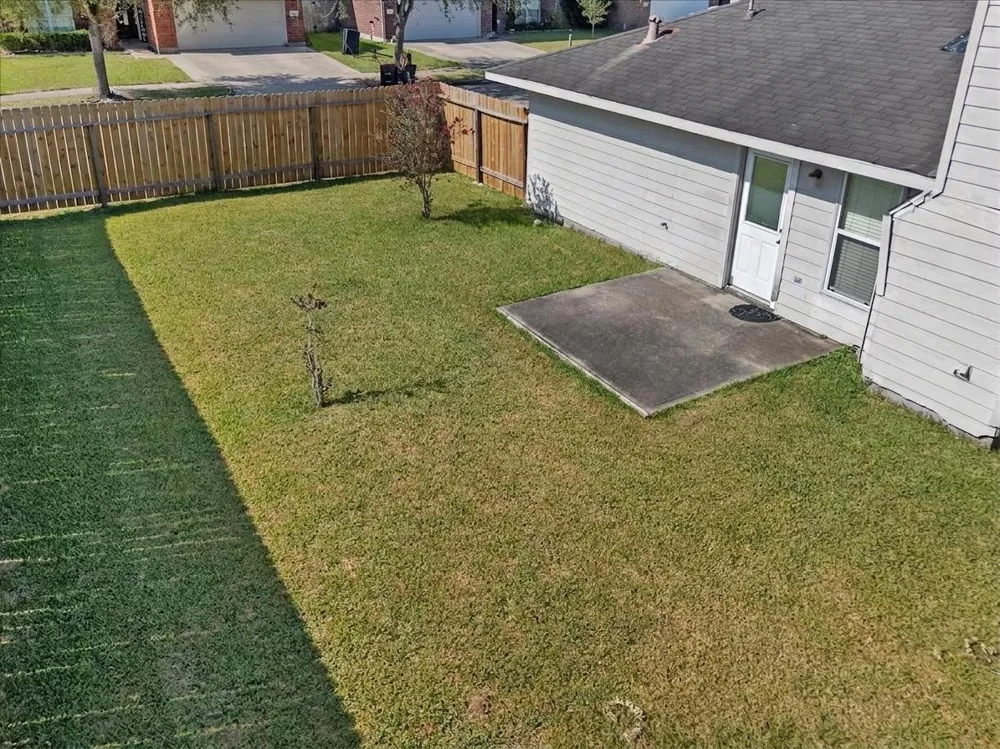 8202 Greenleaf Street Baytown, TX 77523