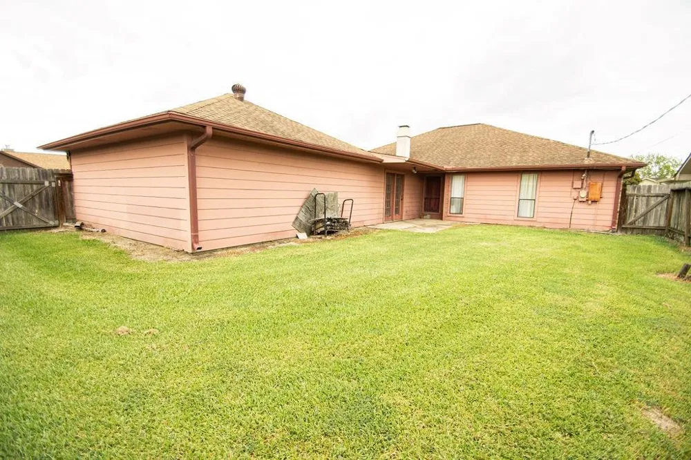 1203 Briarmeadow Drive Beaumont, TX 77706