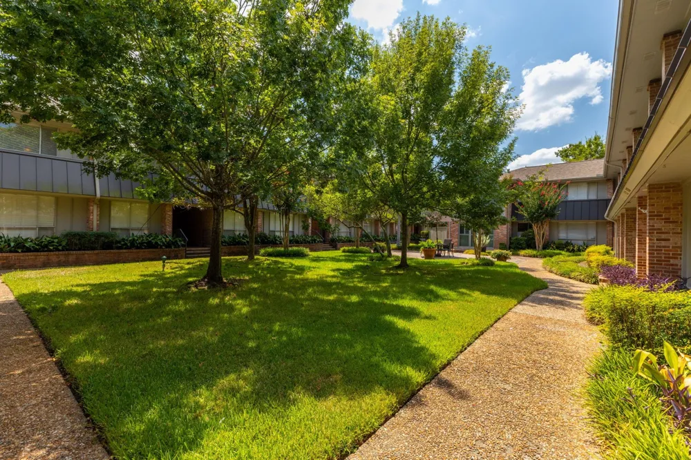 6478 Bayou Glen Road Houston, TX 77057