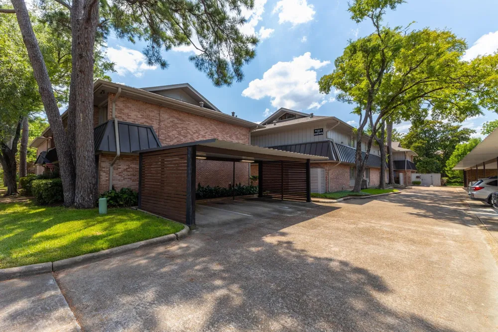6478 Bayou Glen Road Houston, TX 77057