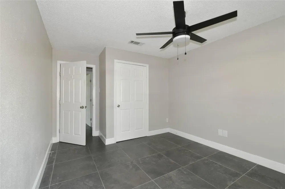 1126 Robert Street Pearland, TX 77581