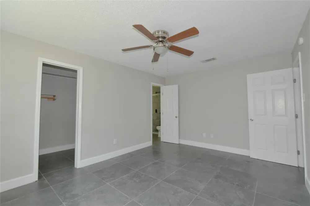 1126 Robert Street Pearland, TX 77581