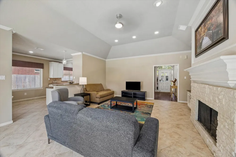 15835 Echo Lodge Drive Houston, TX 77095