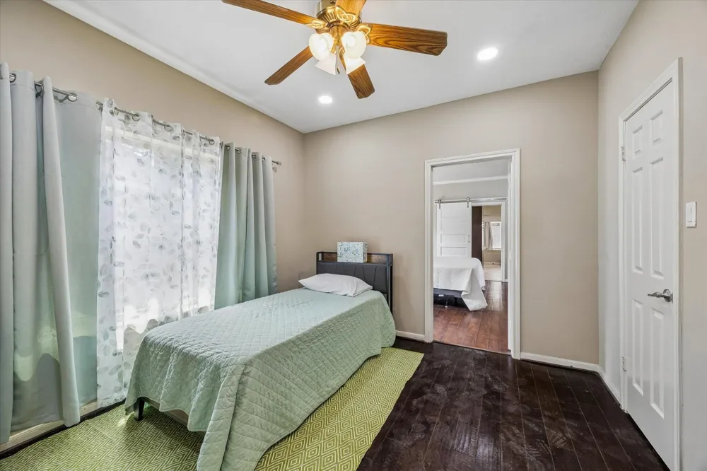 15835 Echo Lodge Drive Houston, TX 77095