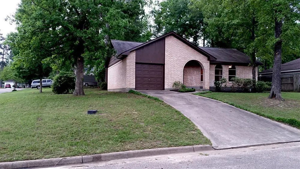 240 Forest Drive Willis, TX 77378