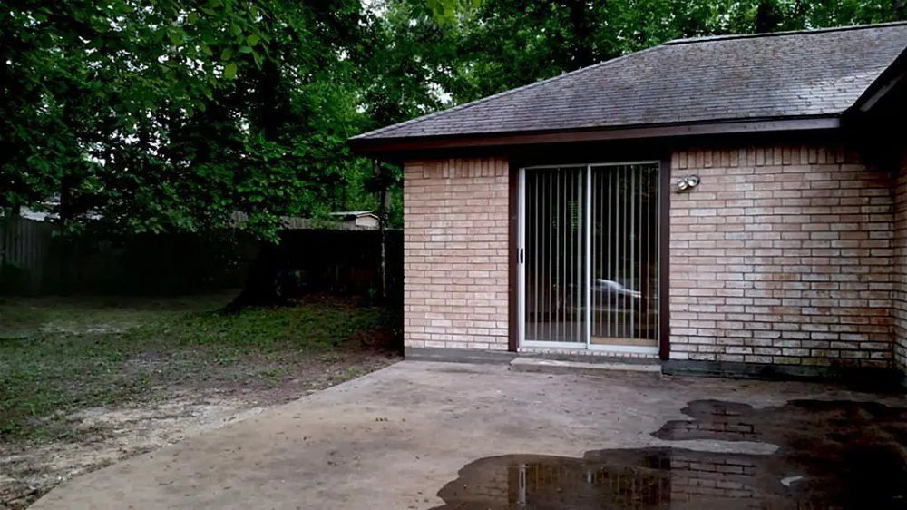240 Forest Drive Willis, TX 77378