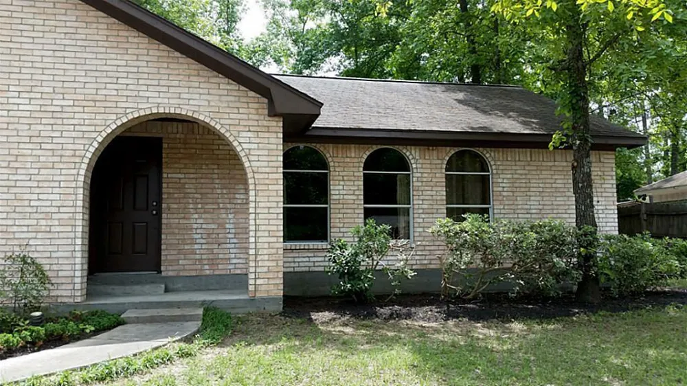 240 Forest Drive Willis, TX 77378