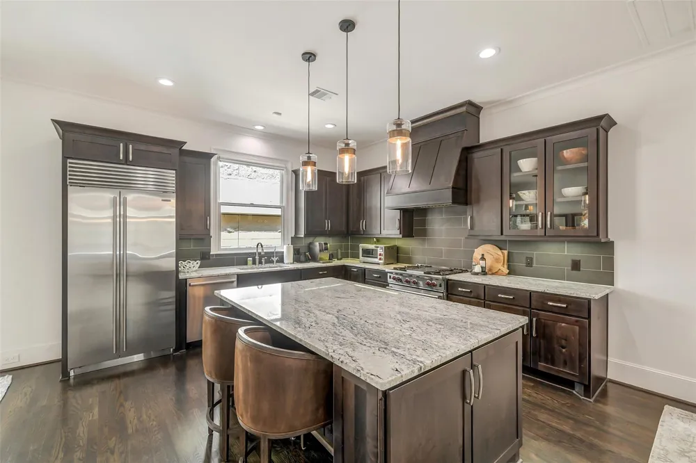 859 Rosastone Trail Houston, TX 77024