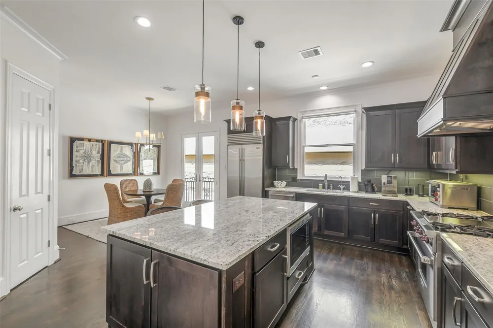 859 Rosastone Trail Houston, TX 77024