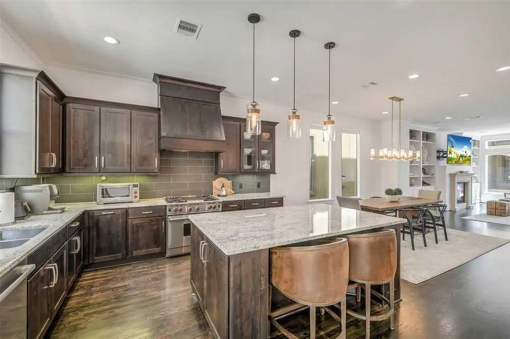 859 Rosastone Trail Houston, TX 77024