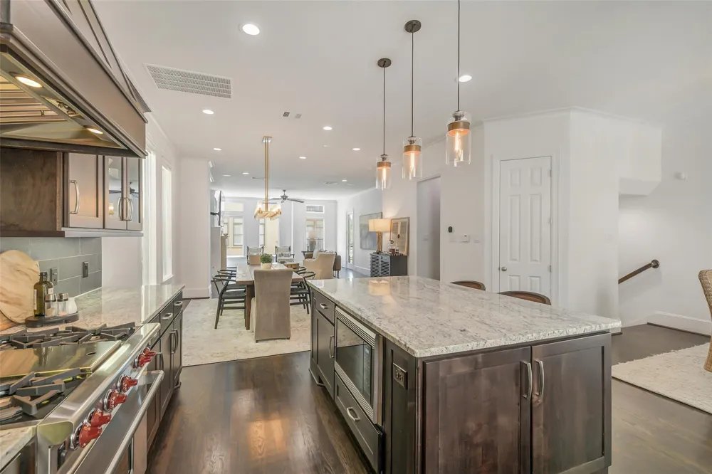859 Rosastone Trail Houston, TX 77024