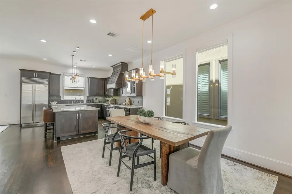859 Rosastone Trail Houston, TX 77024