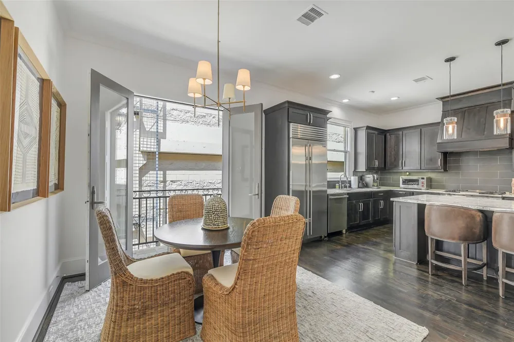 859 Rosastone Trail Houston, TX 77024