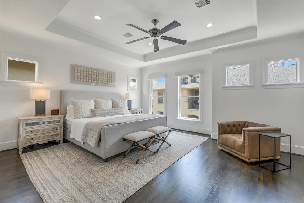 859 Rosastone Trail Houston, TX 77024