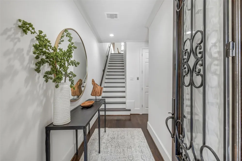859 Rosastone Trail Houston, TX 77024