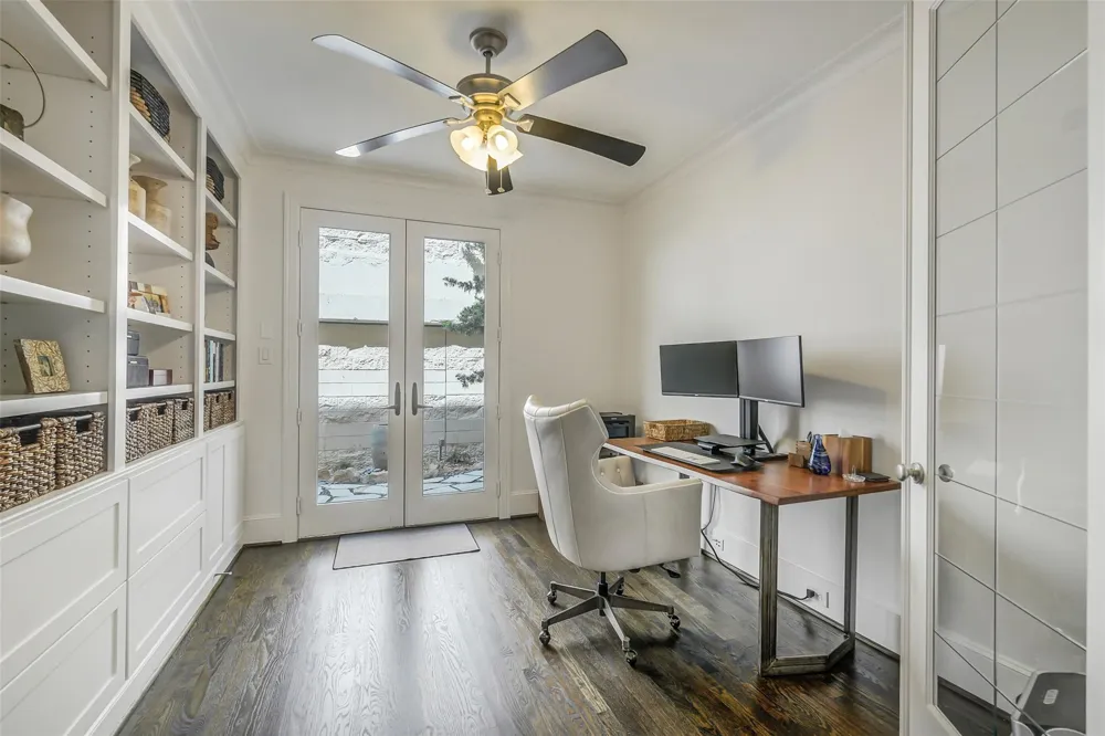 859 Rosastone Trail Houston, TX 77024