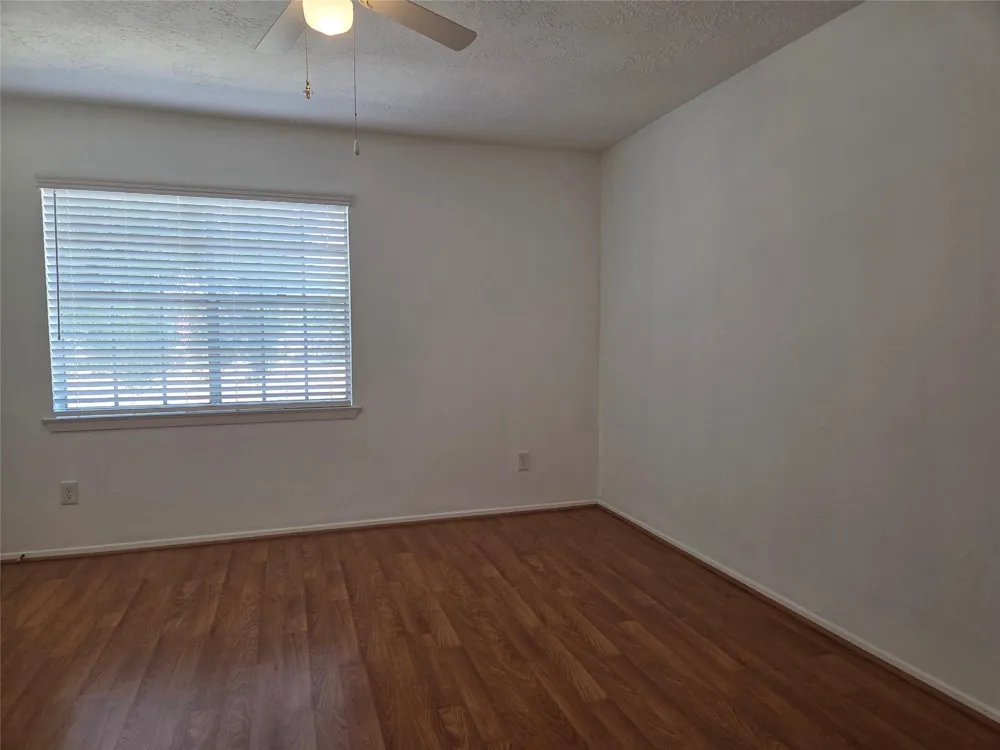 12177 Sharpview Drive Houston, TX 77072
