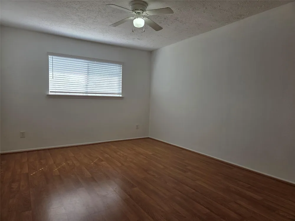 12177 Sharpview Drive Houston, TX 77072
