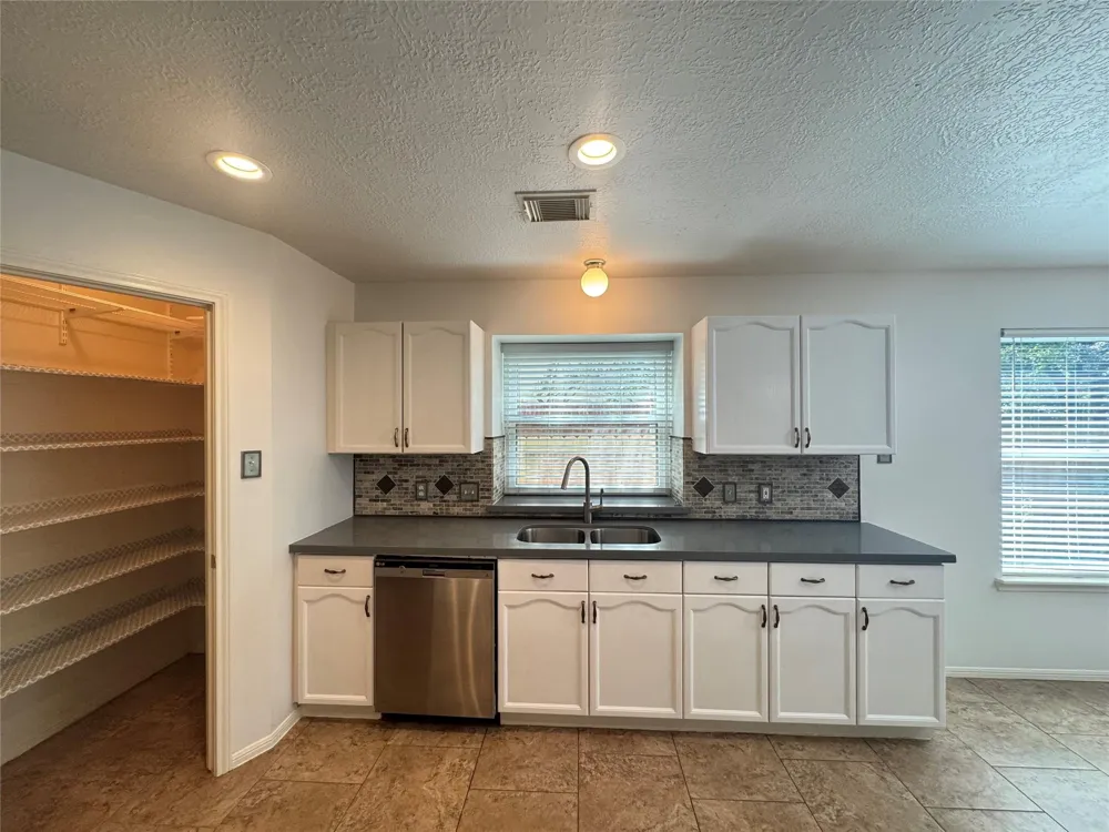 210 Rolling Plains Drive Sugar Land, TX 77479