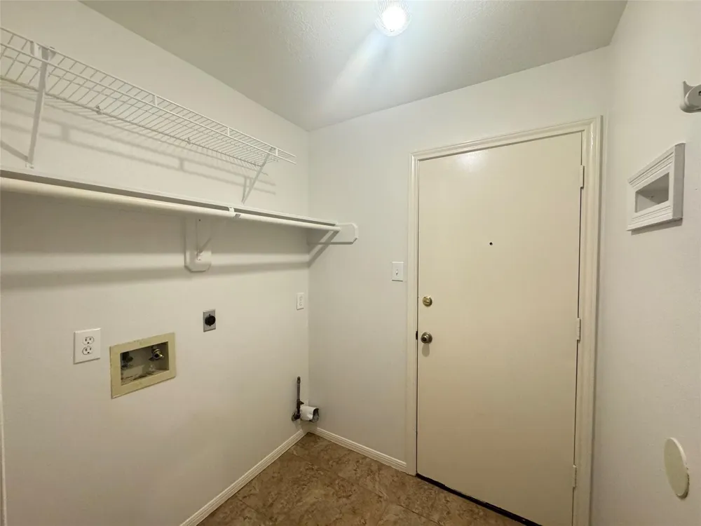210 Rolling Plains Drive Sugar Land, TX 77479