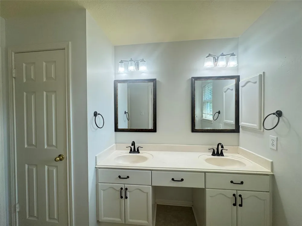 210 Rolling Plains Drive Sugar Land, TX 77479