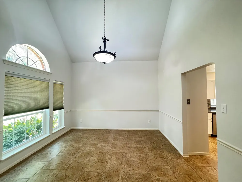 210 Rolling Plains Drive Sugar Land, TX 77479