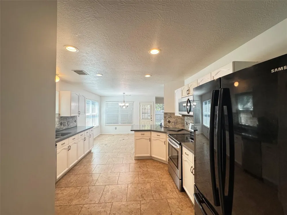 210 Rolling Plains Drive Sugar Land, TX 77479