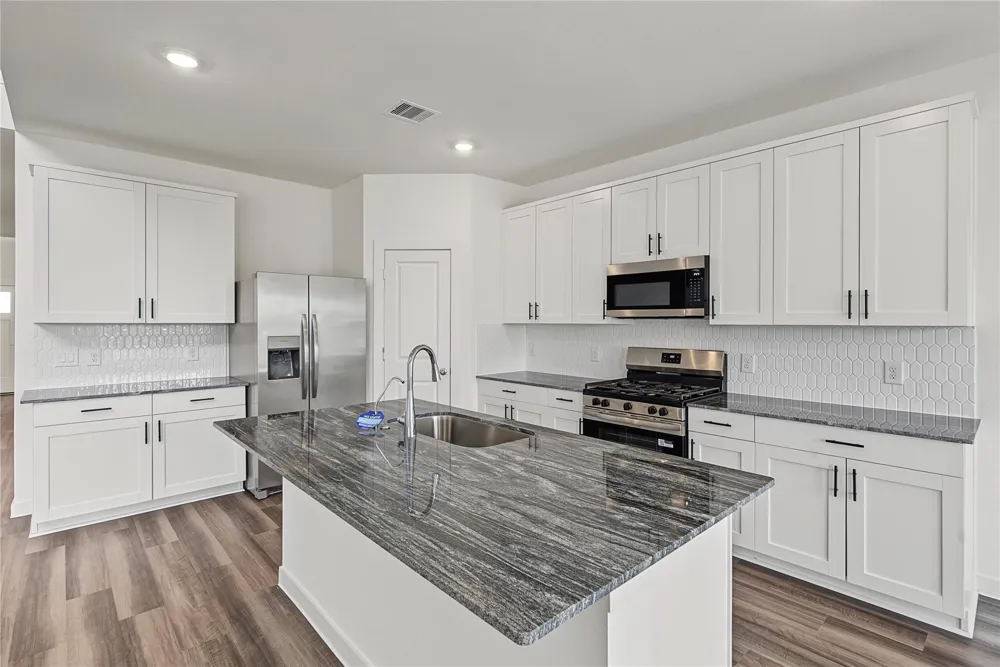 31415 Joshua Knoll Lane Fulshear, TX 77441