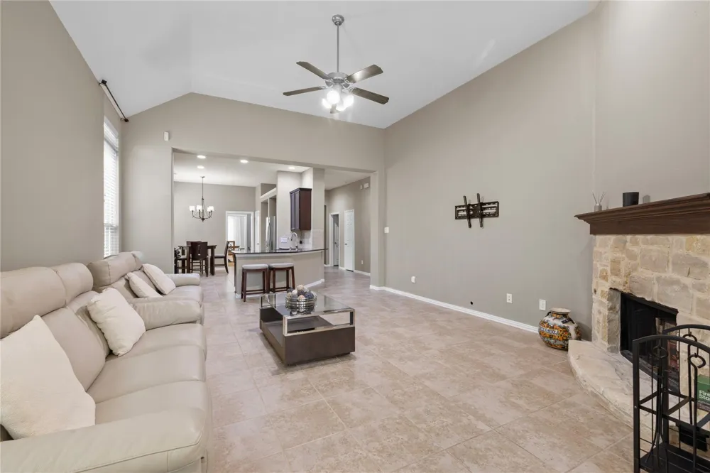 6158 Granger Lane League City, TX 77573