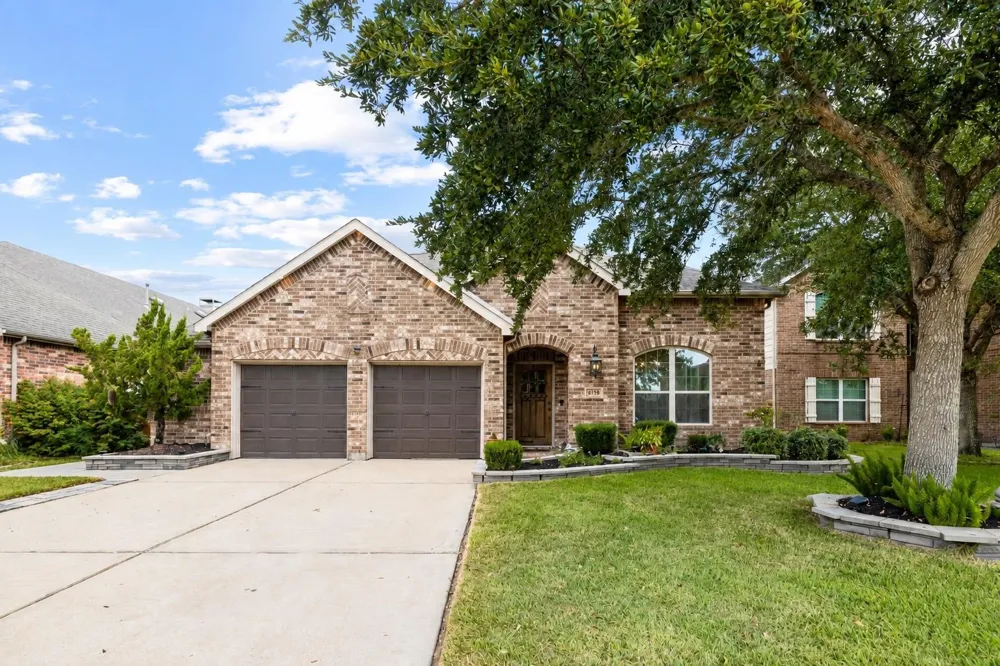 6158 Granger Lane League City, TX 77573