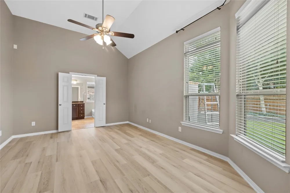 6158 Granger Lane League City, TX 77573