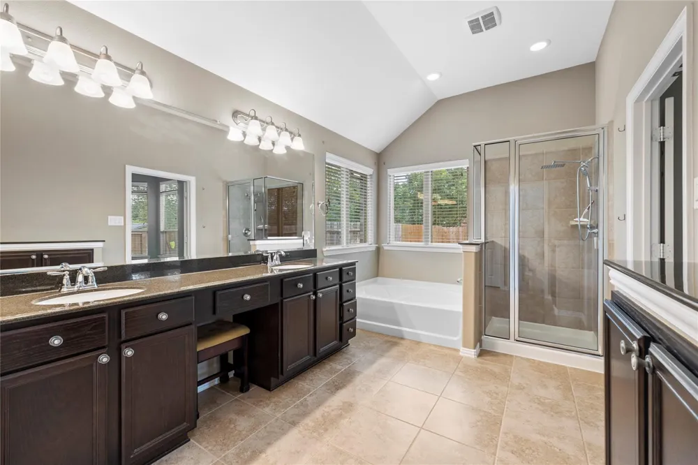 6158 Granger Lane League City, TX 77573