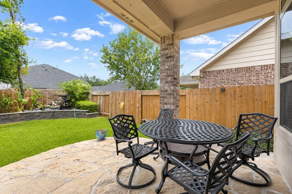 6158 Granger Lane League City, TX 77573