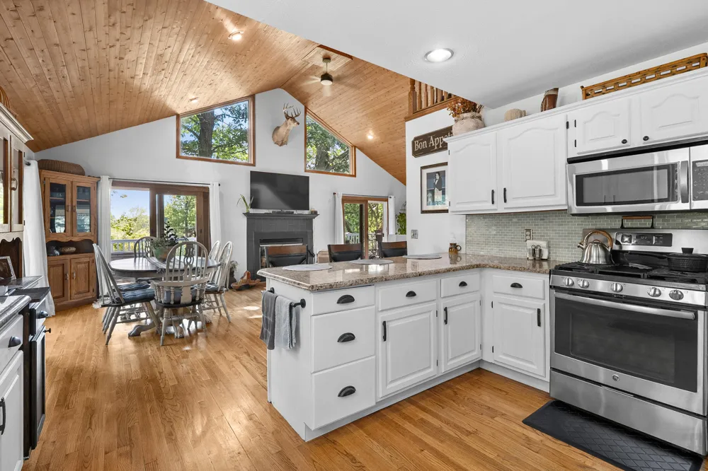 12405 Oak Ridge Road Plainwell, MI 49080