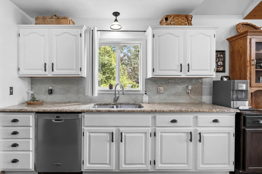12405 Oak Ridge Road Plainwell, MI 49080