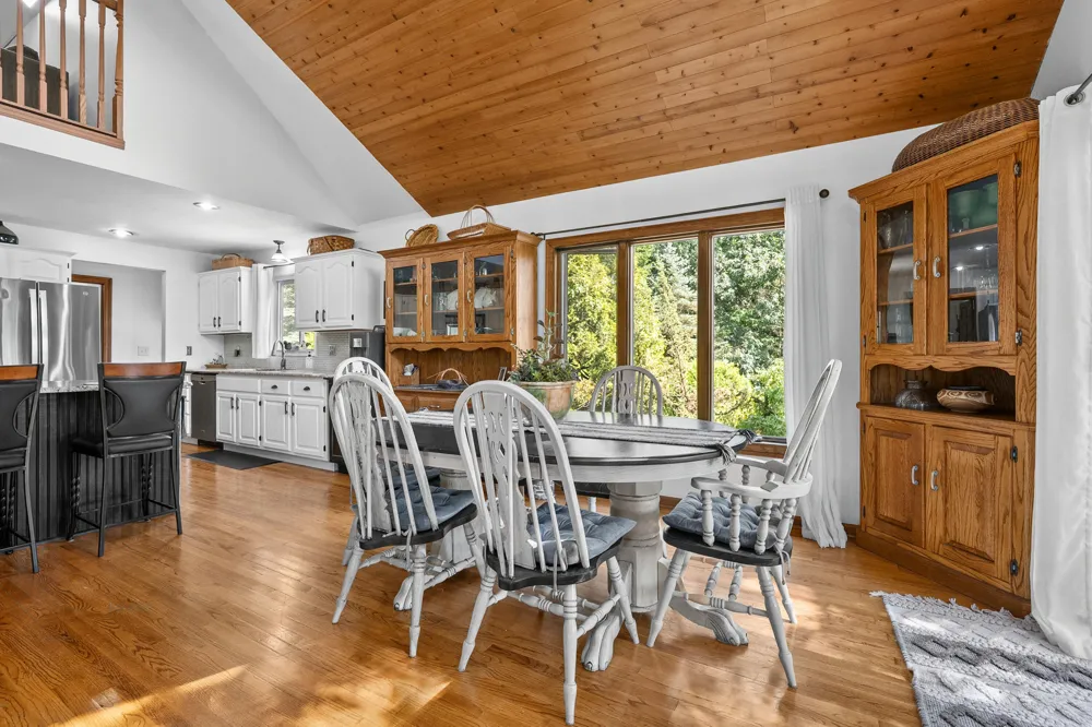 12405 Oak Ridge Road Plainwell, MI 49080
