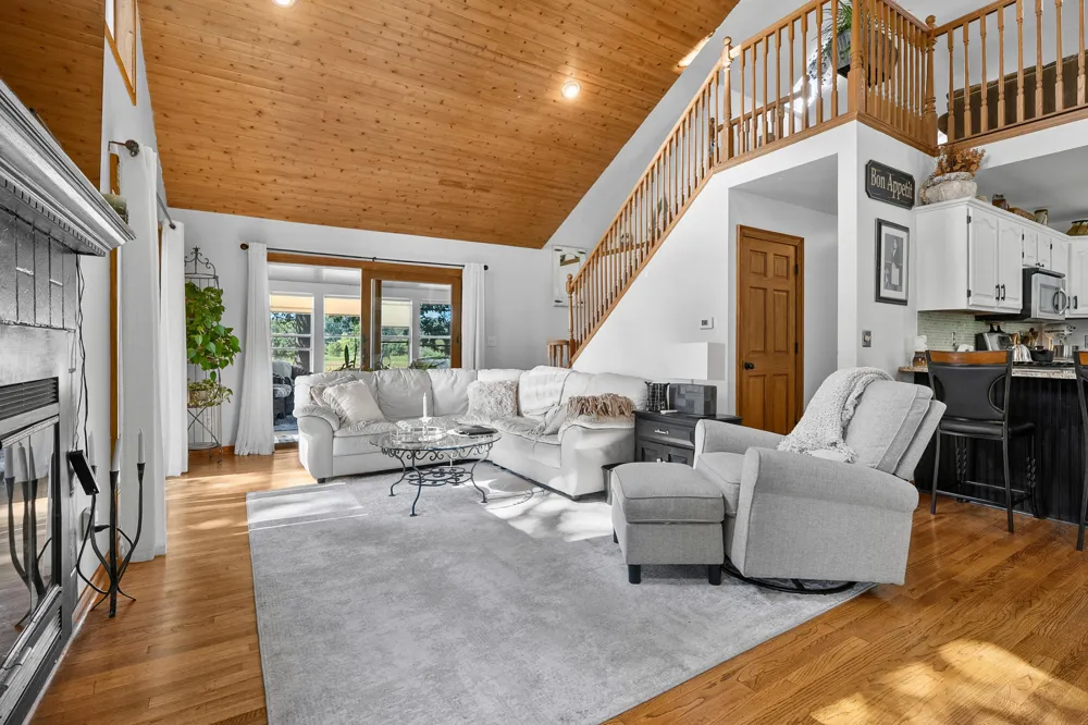 12405 Oak Ridge Road Plainwell, MI 49080
