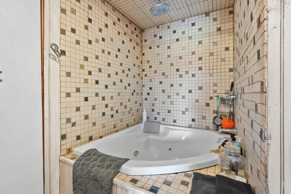 12405 Oak Ridge Road Plainwell, MI 49080