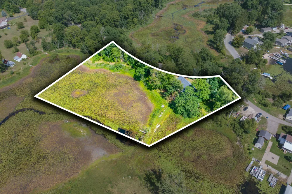 12405 Oak Ridge Road Plainwell, MI 49080